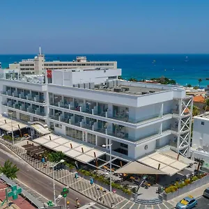 Otel Plaza, Protaras